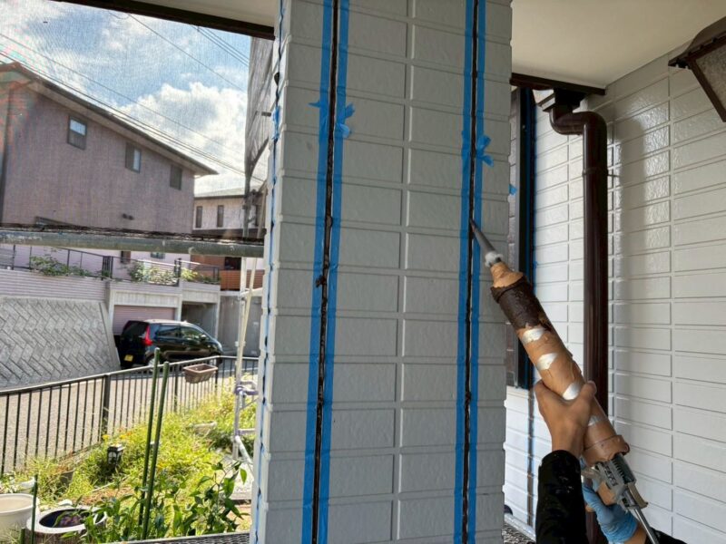 福岡県古賀市舞の里のY様邸で外壁の塗膜剥がれや屋根の劣化を補修する外壁屋根塗装・防水工事を行いました。2025年10月14日完成です。【HPより】