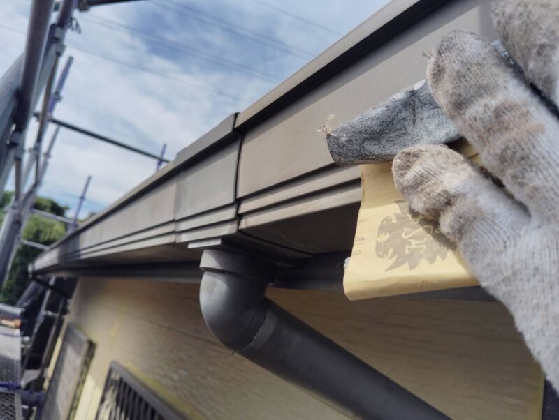 福岡県福岡市東区香椎台のN様邸でシーリングの劣化や帯の汚れを整える外壁クリヤー塗装工事を行いました。2025年10月14日完成です。【HPより】