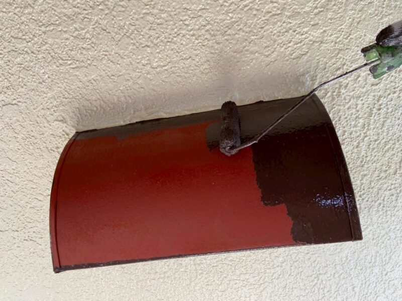 福岡県福岡市東区土井のU様邸で外壁のひび割れや塗膜の劣化を補修し屋根の防水性を高める外壁屋根塗装工事を行いました。2025年10月17日完成です。【HPより】