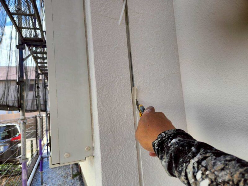 福岡県古賀市花見東のT様邸でチョーキングやシーリングの劣化を補修し屋根と外壁を美しく保つ塗装工事を行いました。2025年10月28日完成です。【HPより】