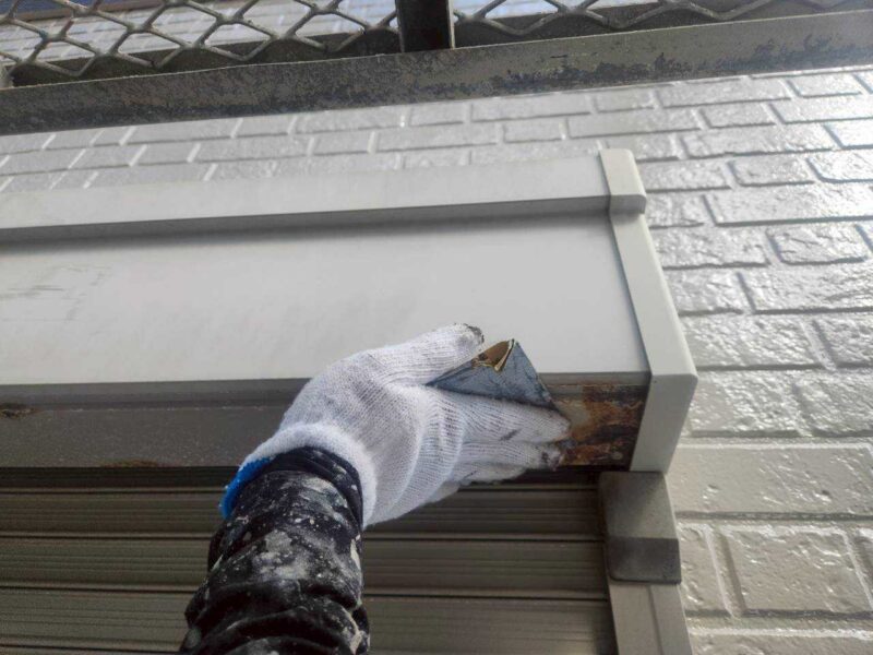 福岡県糟屋郡新宮町下府のH様邸でシーリングの割れや外壁の劣化を補修する外壁塗装工事を行いました。2025年10月2日完成です。【チラシより】