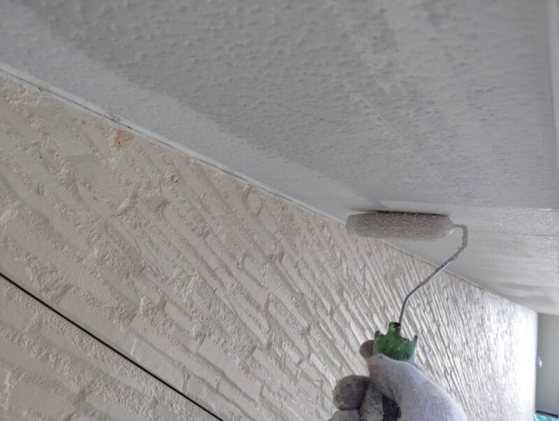 福岡県福岡市東区香椎台のN様邸でシーリングの劣化や帯の汚れを整える外壁クリヤー塗装工事を行いました。2025年10月14日完成です。【HPより】