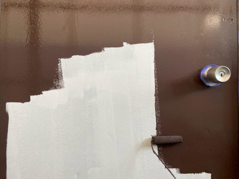 福岡県福岡市東区土井のU様邸で外壁のひび割れや塗膜の劣化を補修し屋根の防水性を高める外壁屋根塗装工事を行いました。2025年10月17日完成です。【HPより】