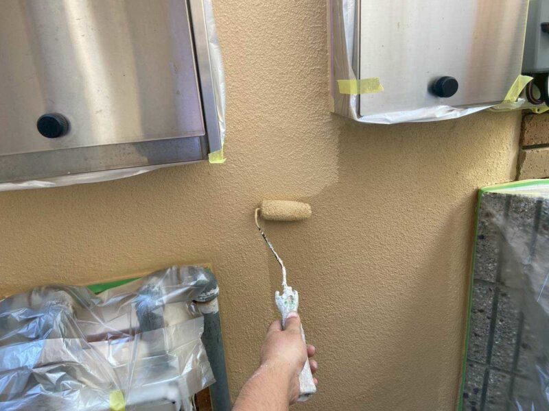 福岡県福岡市東区香椎台のN様邸でシーリングの劣化や帯の汚れを整える外壁クリヤー塗装工事を行いました。2025年10月14日完成です。【HPより】