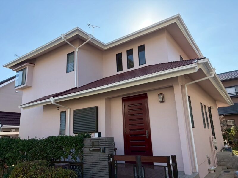 福岡県糟屋郡新宮町桜山手のY様邸で外壁と屋根の防水性を高め住まい全体の美観を整える外壁屋根塗装工事を行いました。2025年12月18日完成です。【HPより】