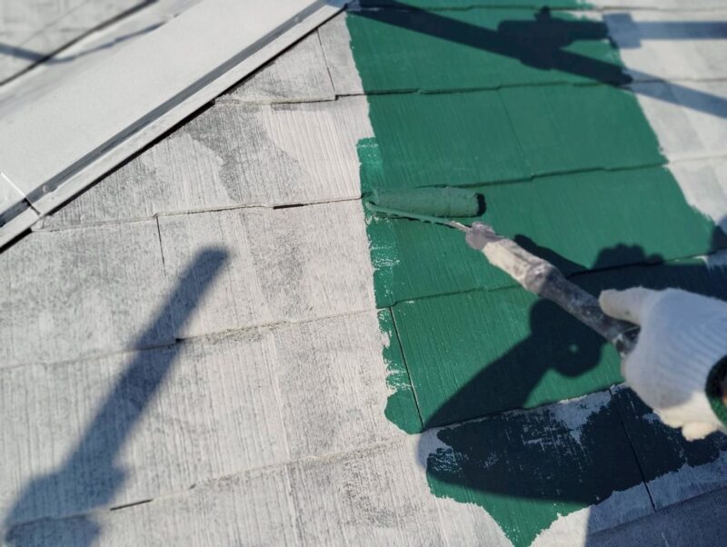 福岡県古賀市天神のO様邸で雨漏りの原因を改善し屋根を守る陸屋根カバー工法と一部塗装工事を行いました。2025年11月1日完成です。【HPより】