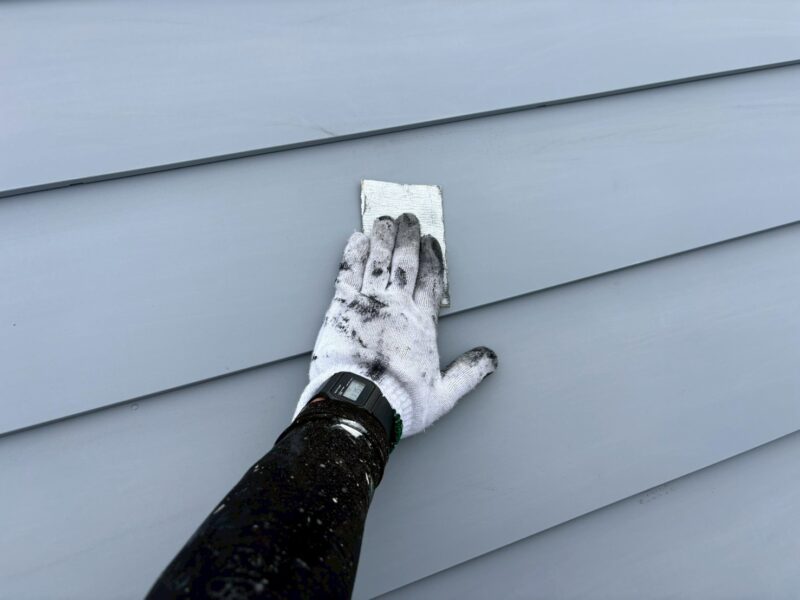 福岡県福岡市早良区飯倉のW様邸で外壁と屋根を保護し美しさを取り戻す塗装工事を行っています。2025年11月1日着工です。【ご紹介より】