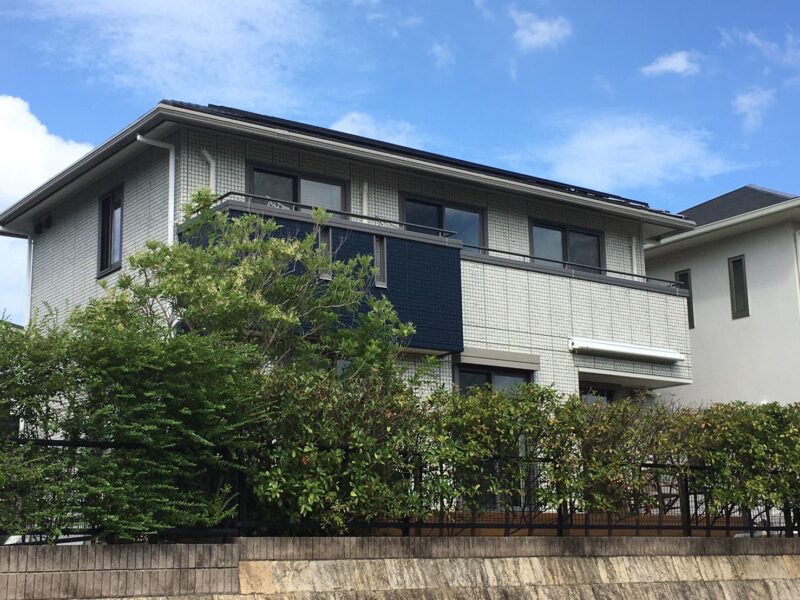 外壁ツートンの色分けで失敗しないために知っておきたい配色バランスの考え方