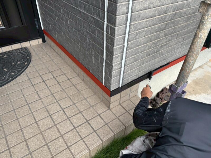 福岡県福岡市東区香椎のN様邸で外壁と屋根を保護し美観を取り戻す塗装工事を行いました。2025年11月11日完成です。【HPより】