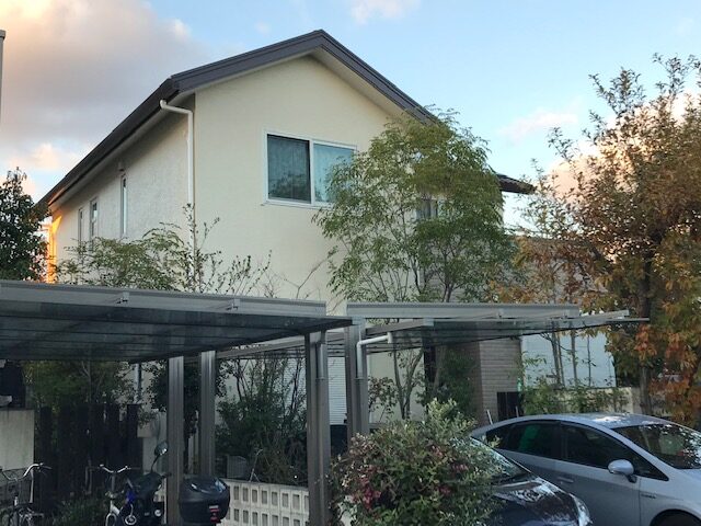 外壁をチャコールにするとどう変わる?濃色仕上げで注意したい技術ポイント