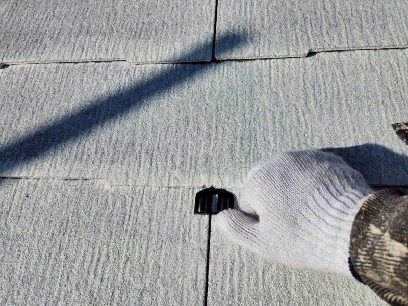 福岡県福岡市東区香住ケ丘のS様邸で外壁のひび割れと屋根の色あせを改善する外壁塗装と屋根塗装工事を行いました。2025年12月13日完成です。【チラシより】