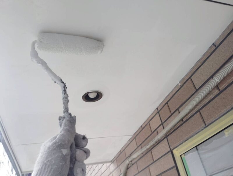 福岡県福岡市博多区博多駅南のSマンション様で、屋根の保護性能を高め外壁の美観を長持ちさせる屋根塗装・外壁クリヤー塗装工事を行いました。2025年12月23日完成です。【HPより】