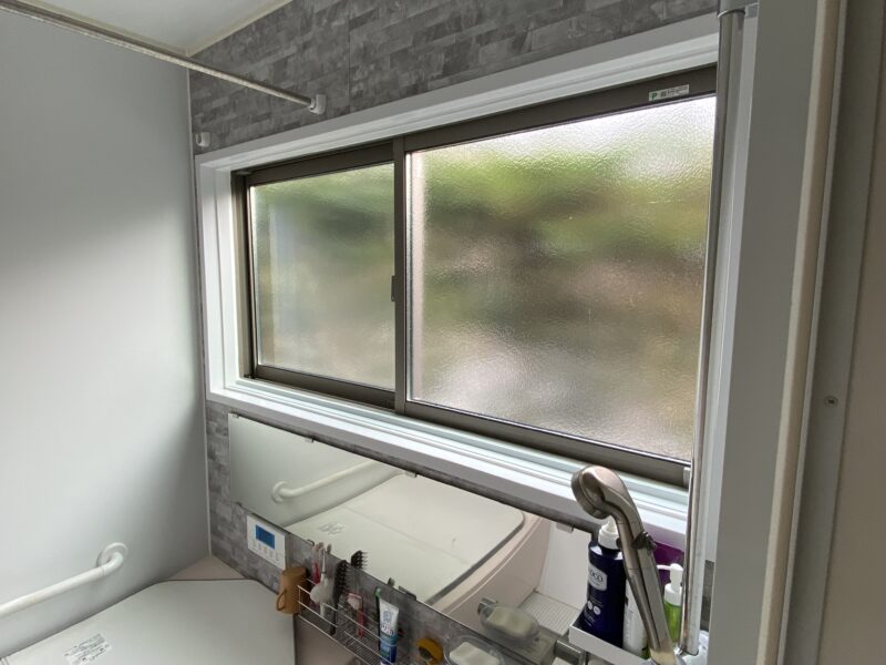 福岡県朝倉郡筑前町当所のM様邸で築50年の外壁モルタル浮きと落下の不安を改善する外壁補修を含むリフォーム工事を行いました。2026年2月17日完成です。【HPより】