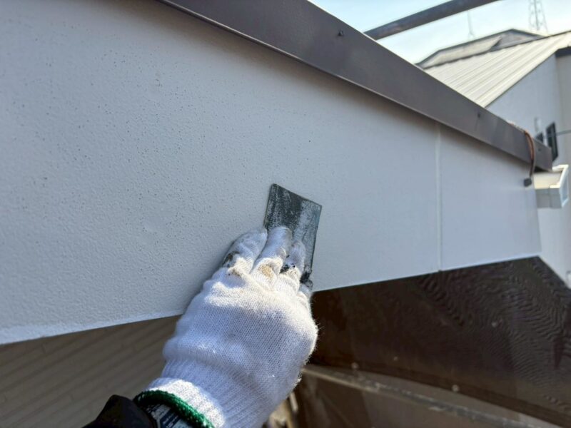 福岡県福岡市東区三苫のT様邸で外壁のひび割れと目地劣化、屋根の色あせを改善する外壁塗装と屋根塗装工事を行いました。2026年1月29日完成です。【HPより】