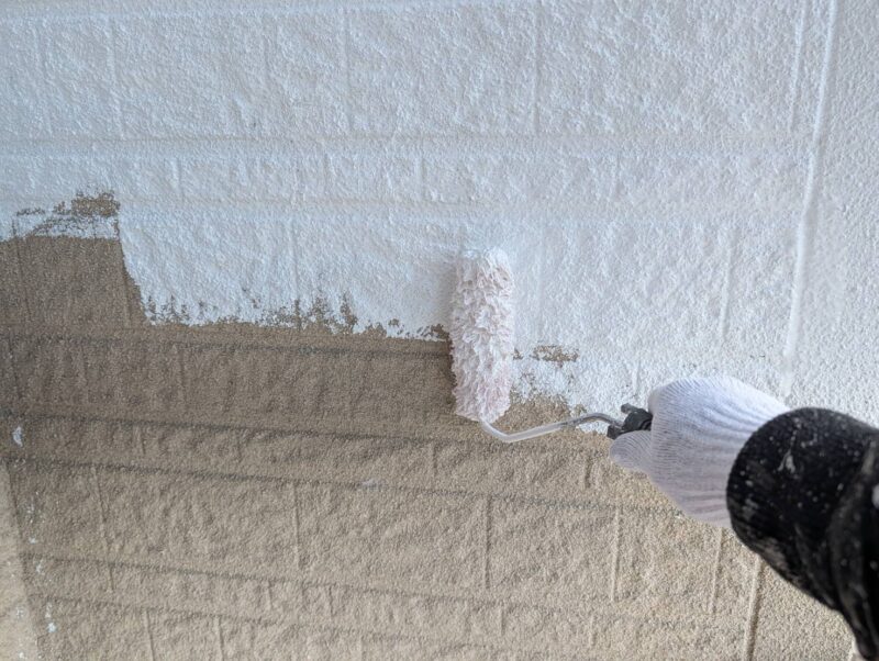 福岡県大野城市月の浦のS様邸で外壁の汚れと屋根の色あせを改善する外壁塗装と屋根塗装工事を行いました。2026年1月23日完成です。【HPより】