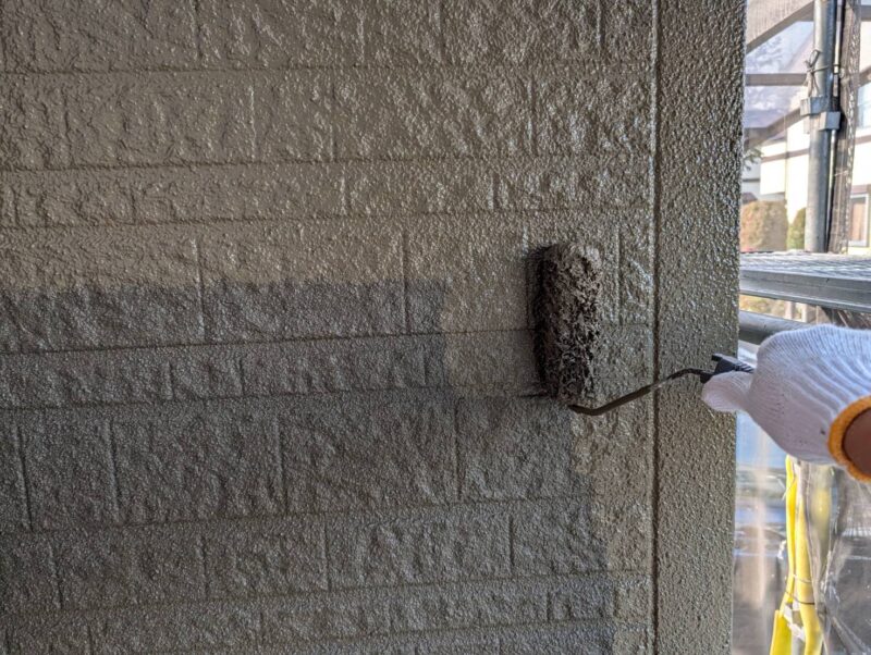 福岡県大野城市月の浦のS様邸で外壁の汚れと屋根の色あせを改善する外壁塗装と屋根塗装工事を行いました。2026年1月23日完成です。【HPより】