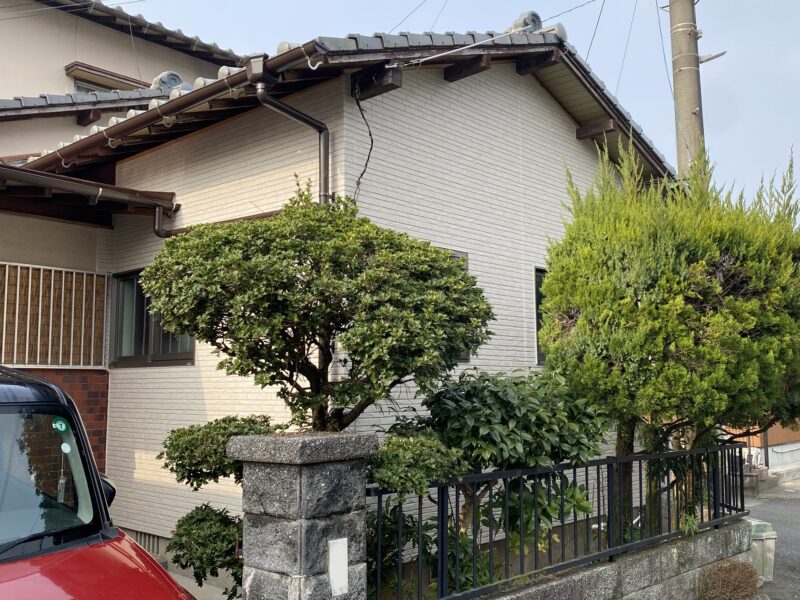 福岡県朝倉郡筑前町当所のM様邸で築50年の外壁モルタル浮きと落下の不安を改善する外壁補修を含むリフォーム工事を行いました。2026年2月17日完成です。【HPより】