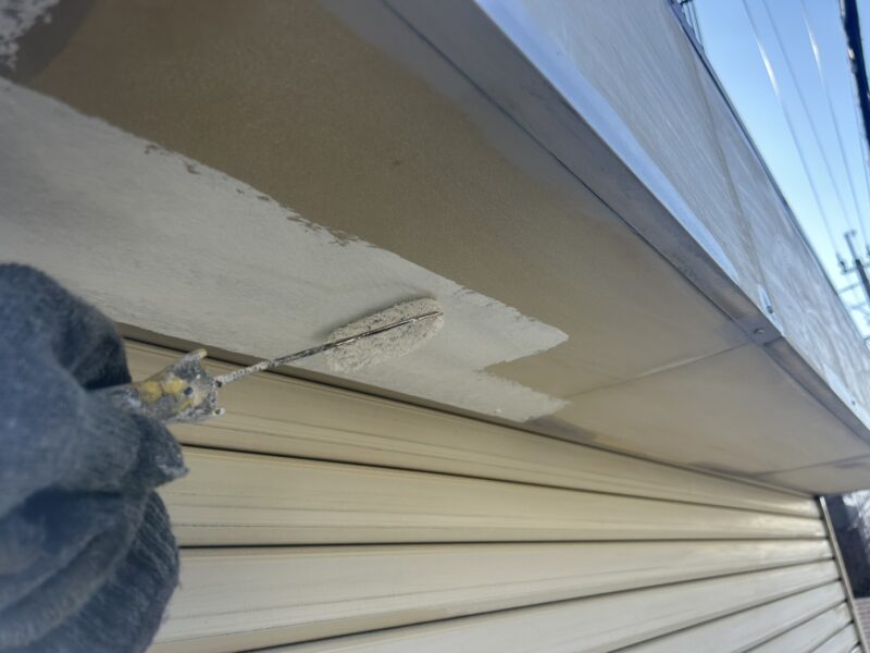 福岡県太宰府市青山のF様邸でシャッター塗装を行いサビ落としから下塗り上塗りまで丁寧に仕上げました!