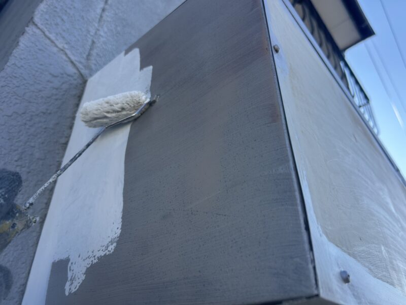 福岡県太宰府市青山のF様邸でシャッター塗装を行いサビ落としから下塗り上塗りまで丁寧に仕上げました!