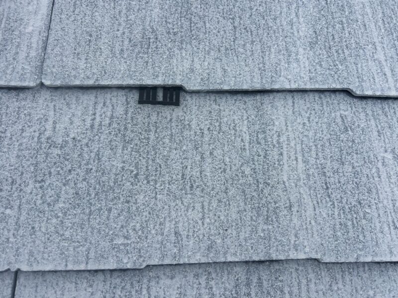 福岡県筑紫野市紫のF様邸で、築15年を迎えた住まいの外壁・屋根・基礎塗装工事を行っています。2026年1月17日着工です。【HPより】