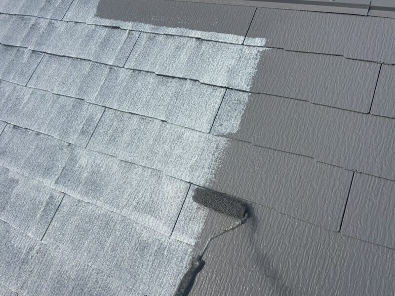 福岡県筑紫野市紫のF様邸で、築15年を迎えた住まいの外壁・屋根・基礎塗装工事を行っています。2026年1月17日着工です。【HPより】