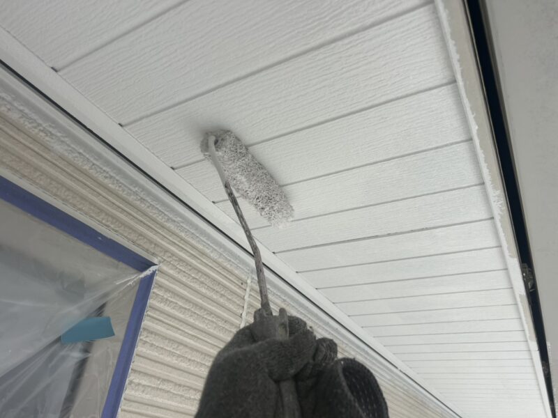 福岡県筑紫野市紫のF様邸で、築15年を迎えた住まいの外壁・屋根・基礎塗装工事を行っています。2026年1月17日着工です。【HPより】