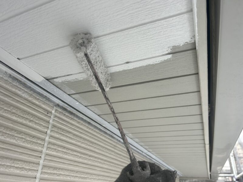 福岡県筑紫野市紫のF様邸で、築15年を迎えた住まいの外壁・屋根・基礎塗装工事を行っています。2026年1月17日着工です。【HPより】