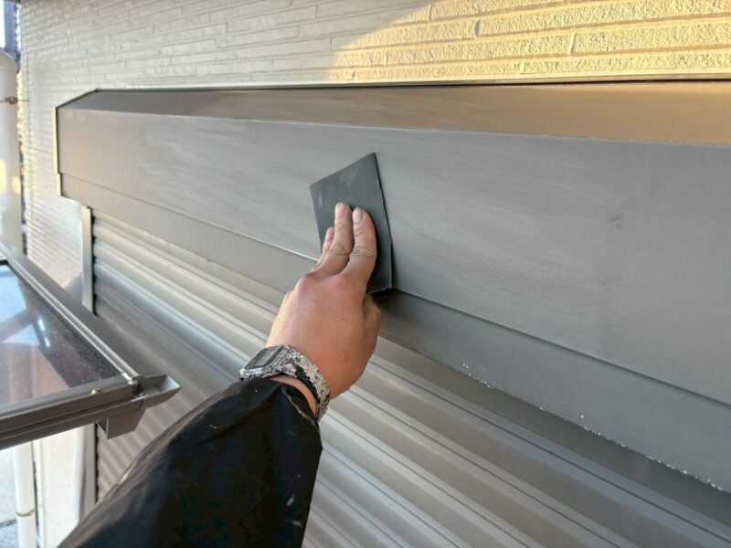 福岡県福岡市東区三苫のT様邸で外壁のひび割れと目地劣化、屋根の色あせを改善する外壁塗装と屋根塗装工事を行いました。2026年1月29日完成です。【HPより】