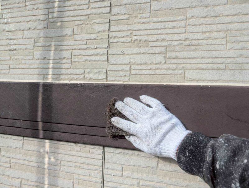 福岡県古賀市花見東のY様邸で外壁のひび割れや屋根の色あせを整え、建物全体をきれいに仕上げる塗装工事を行いました。2026年2月9日着工です。【HPより】