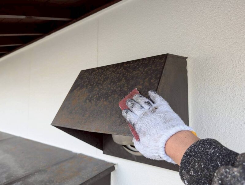 福岡県福岡市早良区梅林のK様邸で外壁のひび割れや塗膜劣化をきれいに仕上げる塗装工事を行っています。2026年2月14日着工です。【HPより】