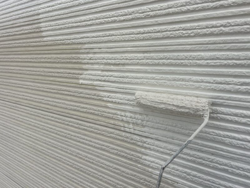 福岡県筑紫野市紫のF様邸で、築15年を迎えた住まいの外壁・屋根・基礎塗装工事を行いました。2026年2月5日完成です。【HPより】