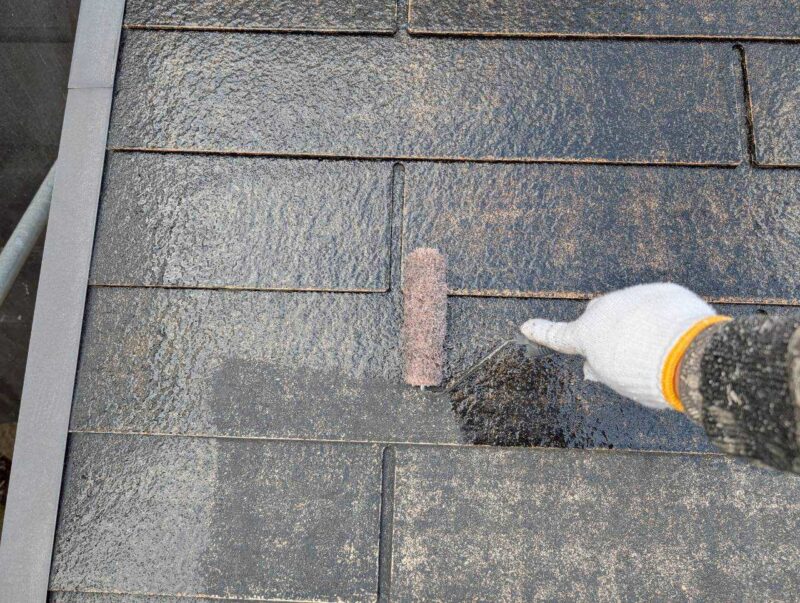 福岡県古賀市花見東のY様邸で外壁のひび割れや屋根の色あせを整え、建物全体をきれいに仕上げる塗装工事を行いました。2026年2月9日着工です。【HPより】