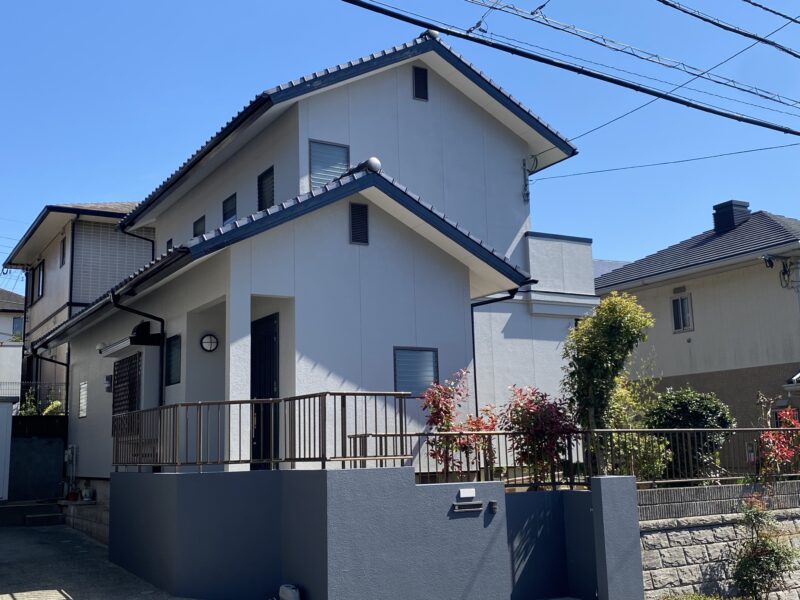 福岡県筑紫野市吉木のK様邸で外壁の色あせと汚れを改善する外壁塗装工事を行いました。2026年4月7日完成です。【チラシより】
