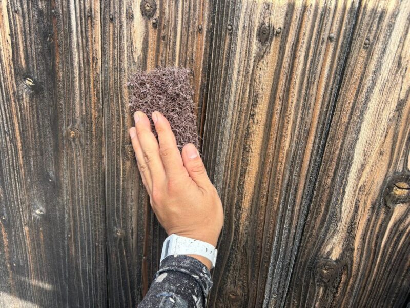 福岡県福岡市東区水谷のZ様邸でプレマテックスの「タテイル」を使用し、目地まわりの傷みに対応する外壁塗装工事を行いました。2026年8月31日完成です。【HPより】