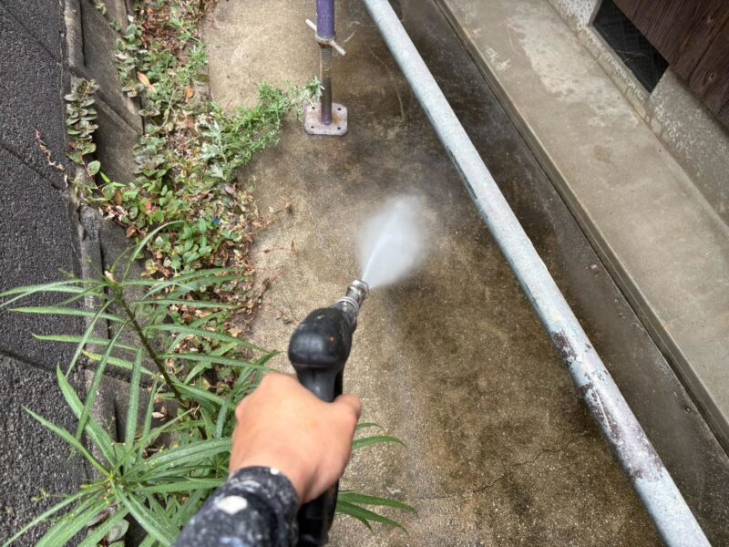 福岡県福岡市東区水谷のZ様邸でプレマテックスの「タテイル」を使用し、目地まわりの傷みに対応する外壁塗装工事を行いました。2026年8月31日完成です。【HPより】