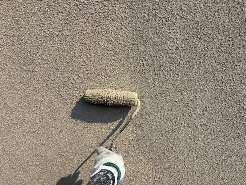 福岡県福岡市東区水谷のZ様邸でプレマテックスの「タテイル」を使用し、目地まわりの傷みに対応する外壁塗装工事を行いました。2026年8月31日完成です。【HPより】
