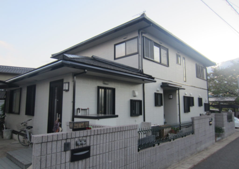 9/21完成です。福岡県春日市白水池・H様邸　外壁塗装・屋根塗装工事