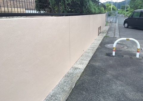 福岡県筑紫野市美しが丘南・G様邸　6/6完成です。　塀塗装工事