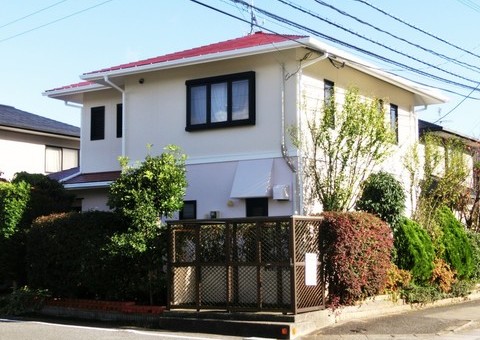福岡県筑紫野市針摺東・T様邸　外壁塗装・屋根塗装工事　10月21日完成です。