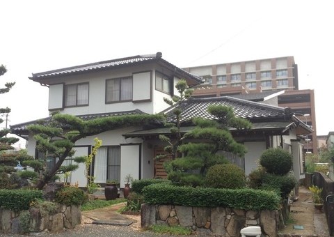 福岡県筑紫野市俗明院・M様邸　外壁塗装工事　12月5日完成です。