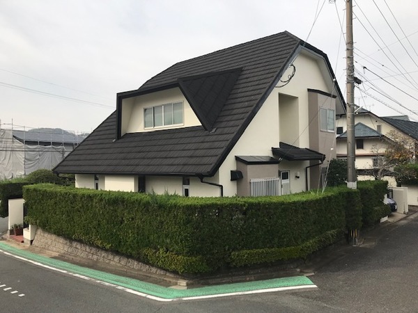 11月13日完成です。福岡市東区松香台・I様邸　外壁塗装・塀塗装工事
