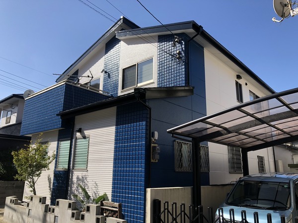 11/3完成です。福岡市西区愛宕南・M様邸　外壁塗装・屋根塗装工事