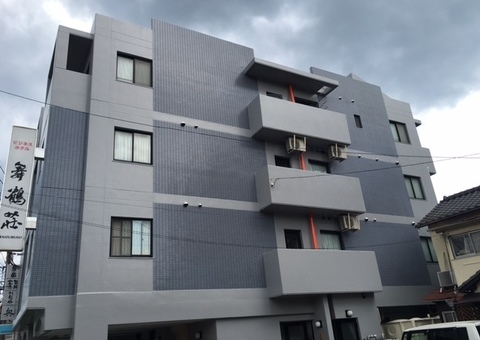 8月6日完成です。筑紫野市湯町・舞鶴荘様　外壁塗装・屋上防水工事