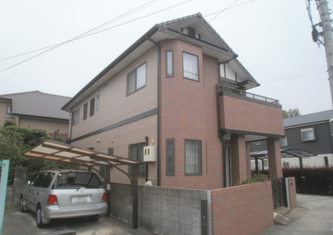 福岡県福岡市南区のＨ様邸でチョーキングやシーリングの劣化に対応した外壁塗装と高圧洗浄工事を行いました。7/24完成です。【ホームページより】