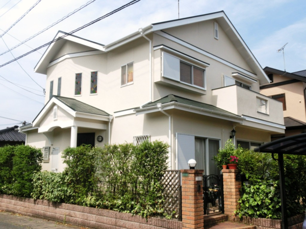 5/23完成です。筑紫野市上古賀・O様邸　外壁塗装・屋根塗装工事