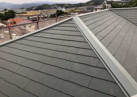 福岡県筑紫野市吉木のM様邸で雨漏りを起こしている屋根の補修工事を行いました。10/22完成です。【ホームページより】