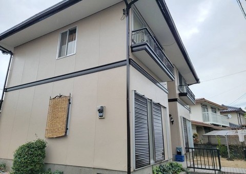 福岡県朝倉市小田のT様邸でピュアピュアシリコンを使用した外壁塗装を行いました。11/30完成です。【ホームページより】
