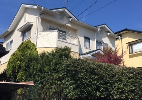 外壁だけじゃ不十分？塀や門扉も塗装で住まい全体の美観をアップさせよう！