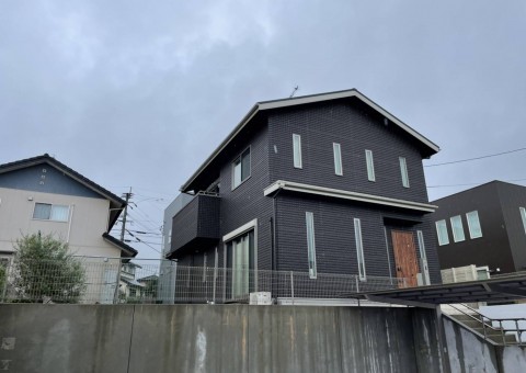福岡県小郡市三国が丘・U様邸　外壁塗装・屋根塗装工事　4/26完成です。