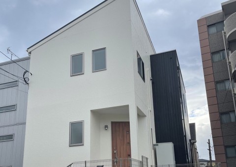 福岡県春日市若葉台西・K様邸　外壁塗装・屋根塗装工事　2/9完成です。【ホームページより】